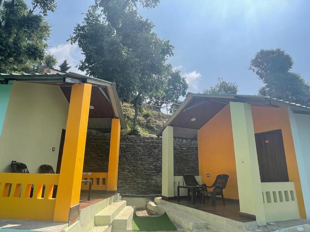 Drona Hills Resorts Kanatal Ngoại thất bức ảnh