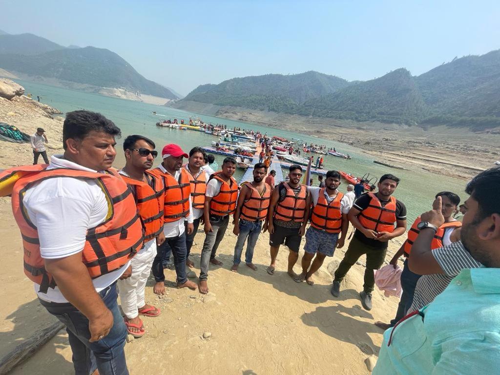Drona Hills Resorts Kanatal Ngoại thất bức ảnh