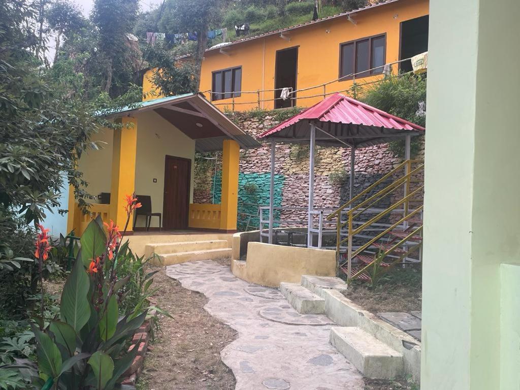 Drona Hills Resorts Kanatal Ngoại thất bức ảnh