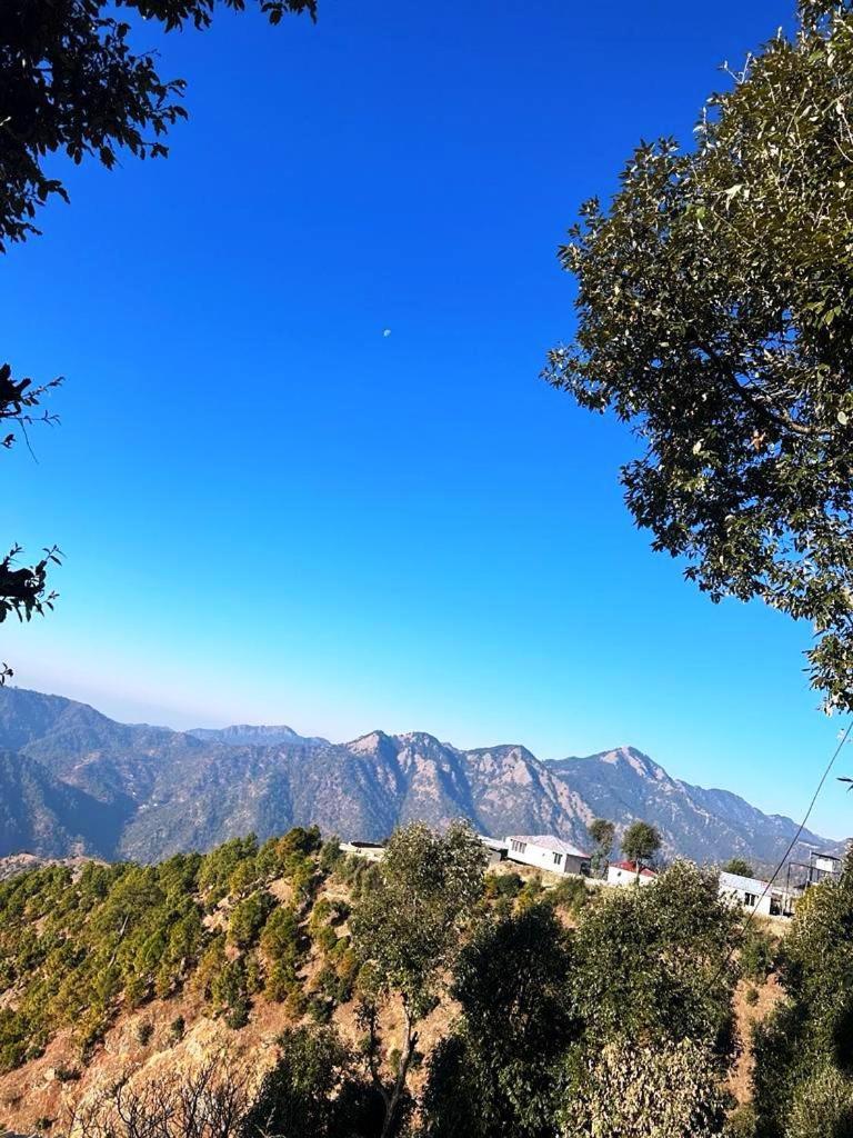 Drona Hills Resorts Kanatal Ngoại thất bức ảnh
