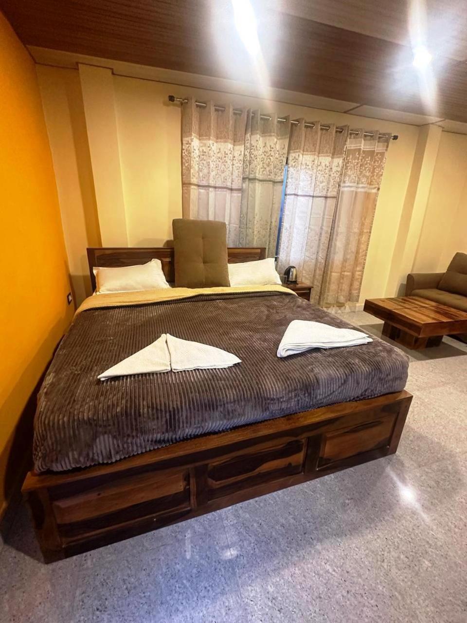 Drona Hills Resorts Kanatal Ngoại thất bức ảnh